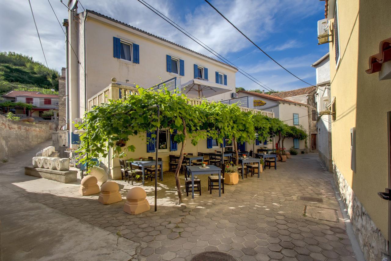 Hotel Sansegus Сусак Екстер'єр фото