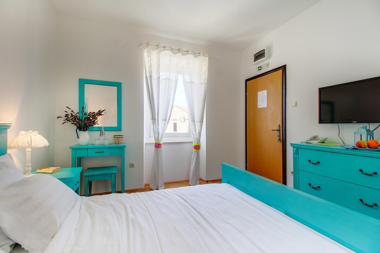 Hotel Sansegus Сусак Екстер'єр фото